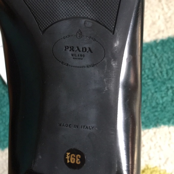 Classic Prada vintage shoes loafers - Picture 4 of 5
